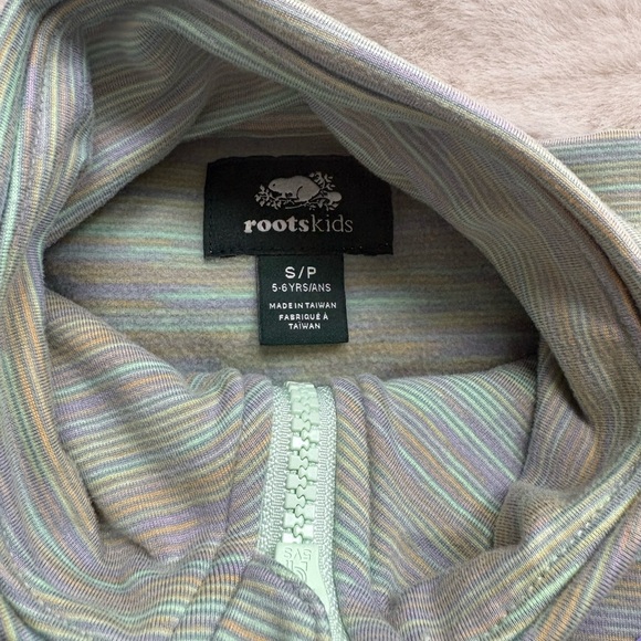 Roots 2 piece leggings and top - Picture 4 of 5